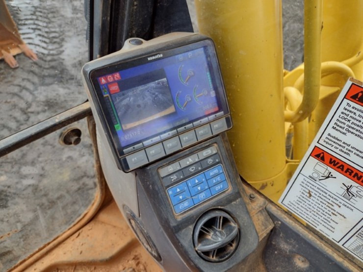 komatsu-pc240-lc-11-image-7