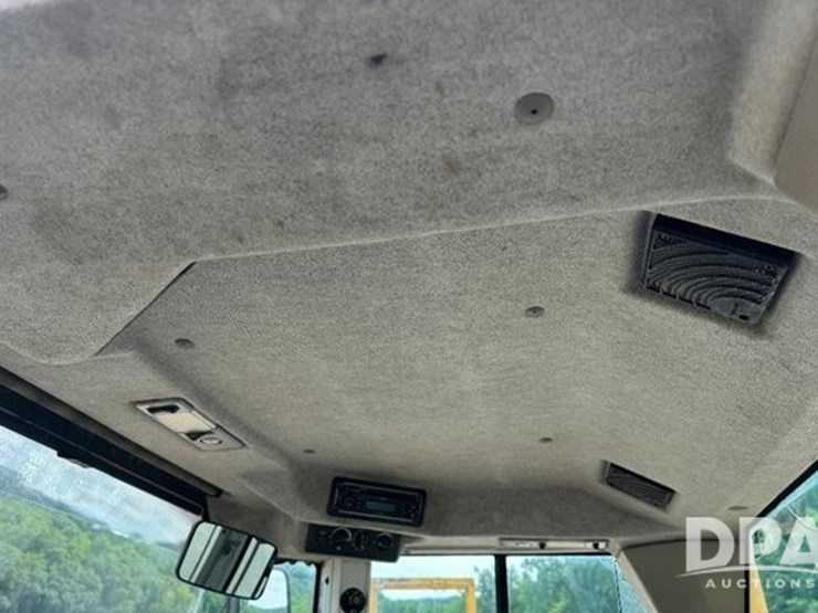 2007-volvo-l120f-image-34