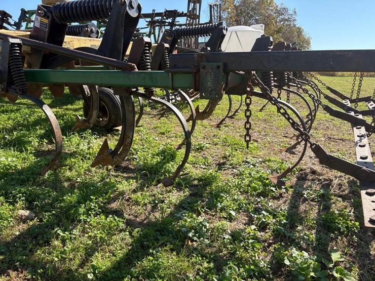 landoll-weatherproofer-deep-till-image-14