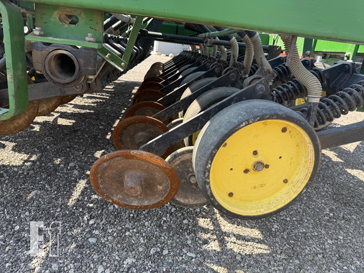 1993-john-deere-750-image-12