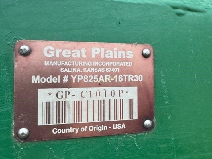 great-plains-yp825r-twin-row-planter-image-19