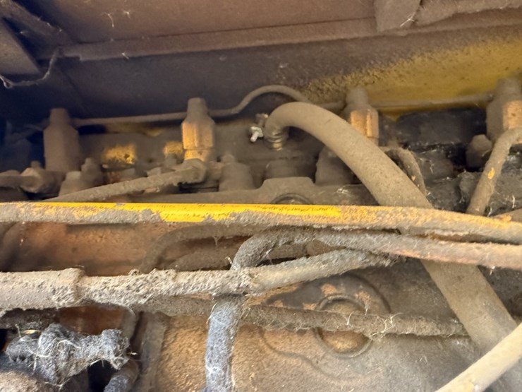 massey-ferguson-300a-image-28