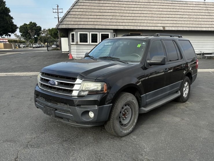 2015-ford-expedition-image-1
