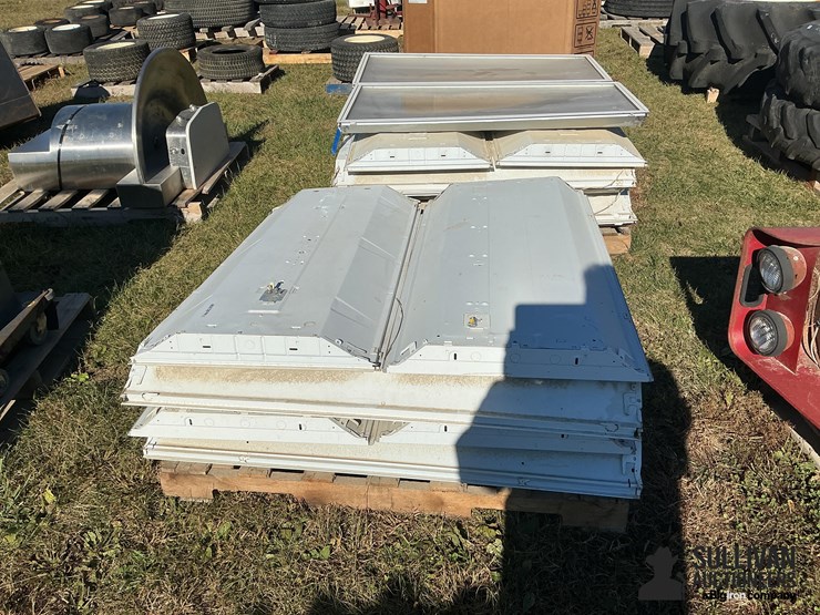 fluorescent-light-fixtures-image-2