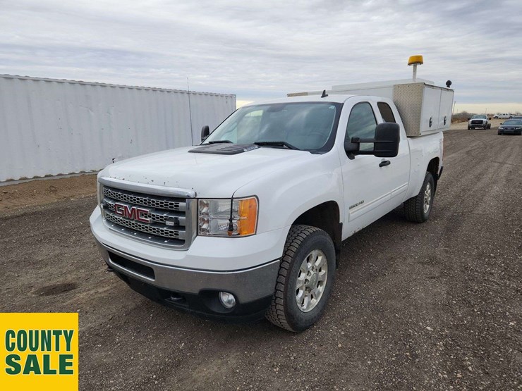 2013-gmc-sierra-2500hd-sle-image-1