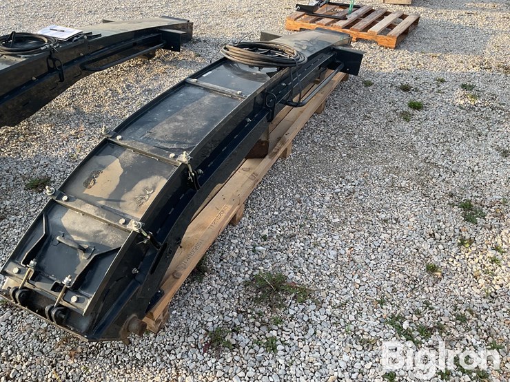 new-holland-fr-forage-chopper-short-spout-image-7