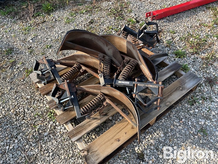 corn-head-stalk-stompers-image-3