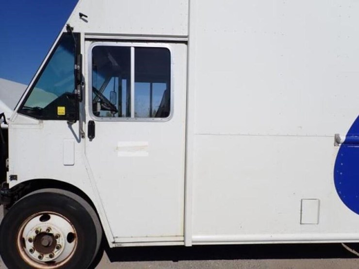 2008-freightliner-mt55-image-38