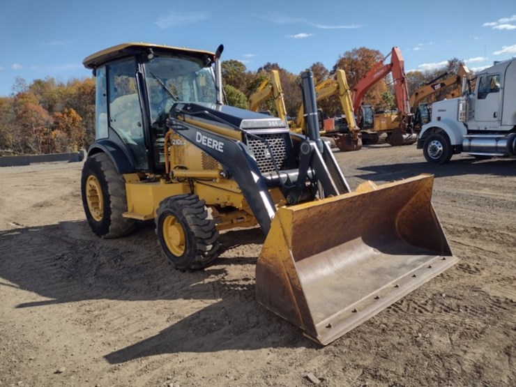 2009-deere-210lj-image-28