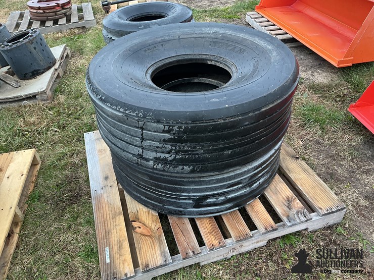 titan-16.5l-16.1sl-tires-image-2