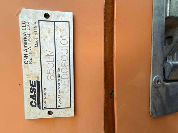 2016-case-650l-image-15