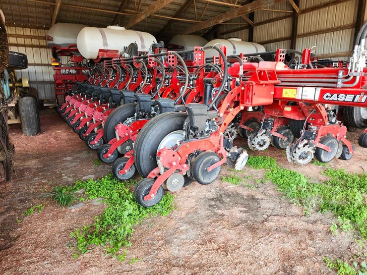 2023-case-ih-2150-image-14