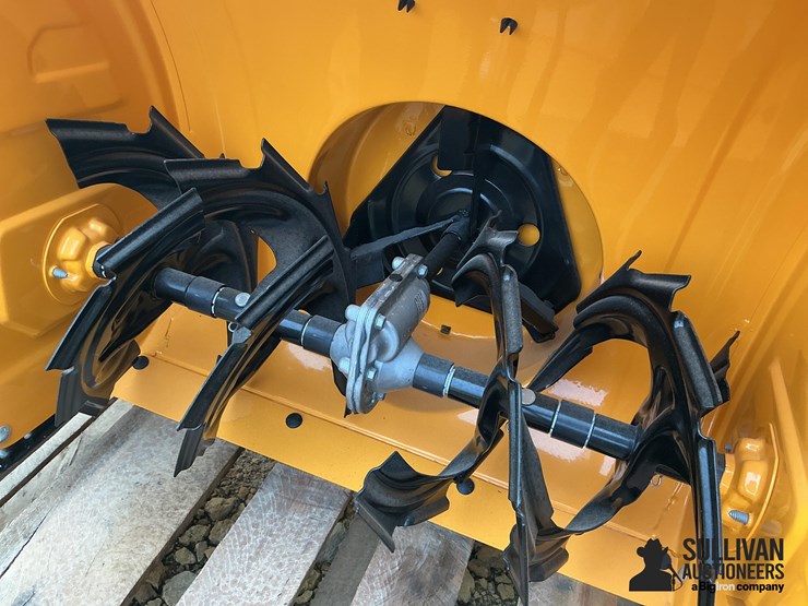 cub-cadet-2x-24ip-24”-walk-behind-snow-blower-image-10