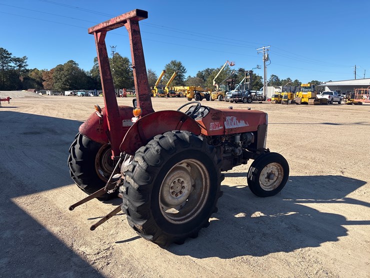 massey-ferguson-245-image-3