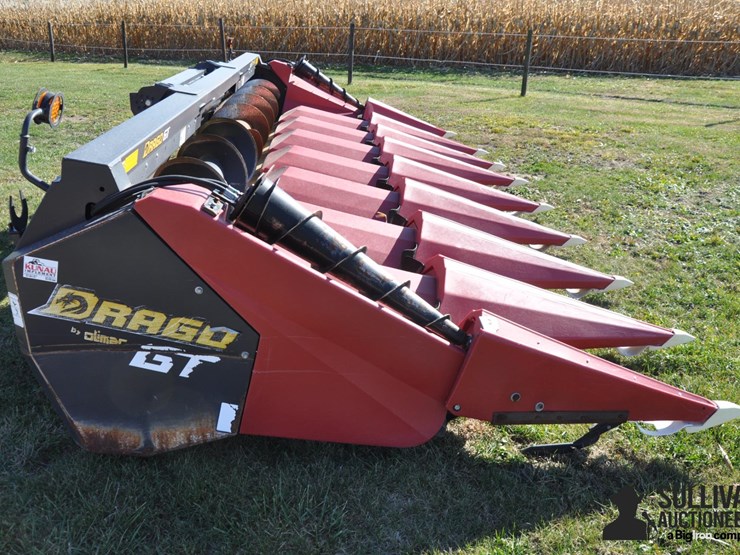 2016-drago-gt-8-30-8r30-corn-head-image-4