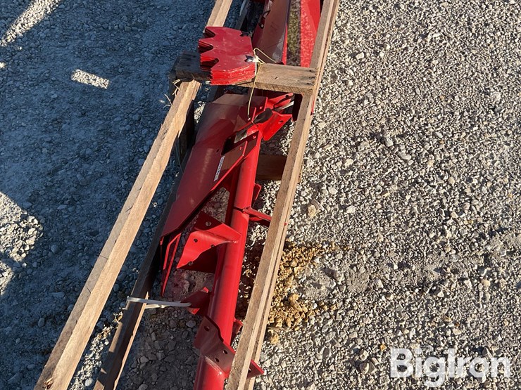 new-holland-519-image-8