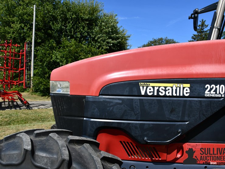 2004-buhler-versatile-2210-image-13