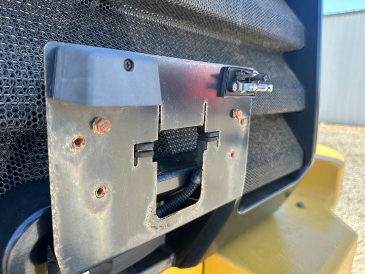 2016-caterpillar-926m-image-75