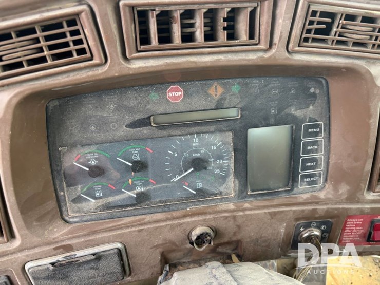 2001-deere-644h-image-53