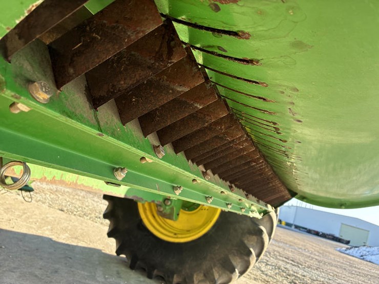 2004-john-deere-9660-sts-image-62