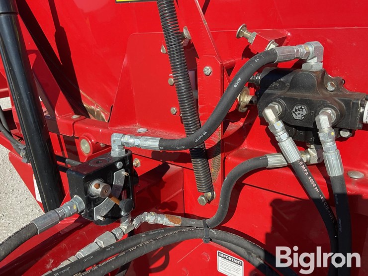 2021-h&s-2958-bale-processor-image-13