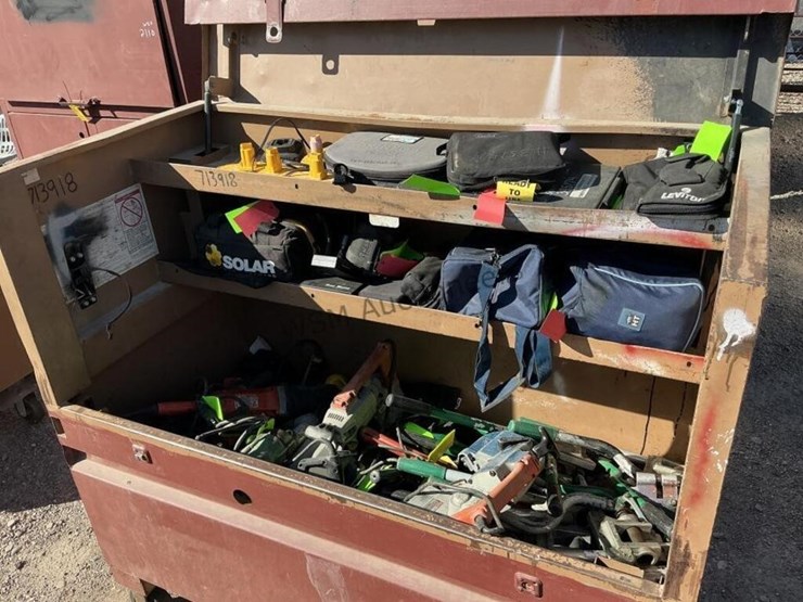 rolling-jobsite-toolbox-with-assorted-tools-image-5