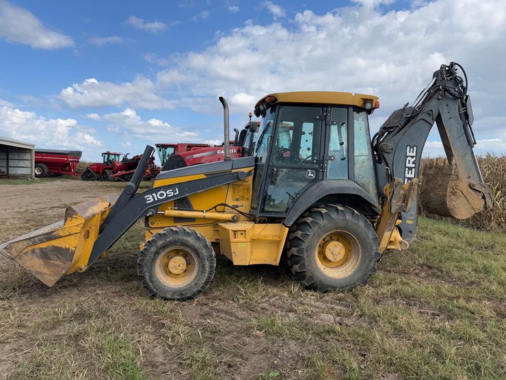deere-310sj-image-2
