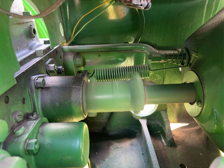 oliver-super-88-image-49