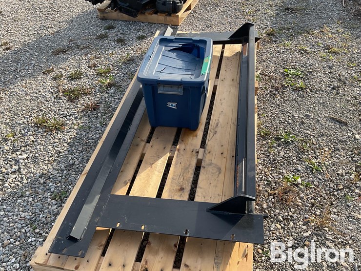 new-holland-cr-series-header-adapter-image-4