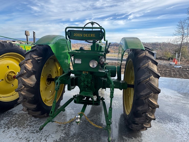 john-deere-model-b-image-4