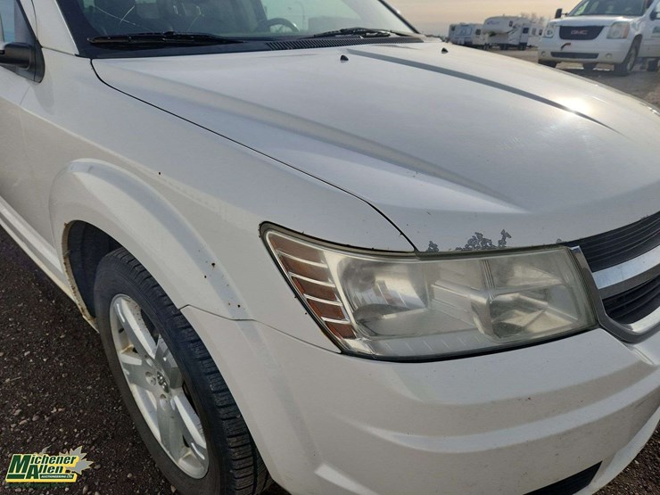 2010-dodge-journey-image-38