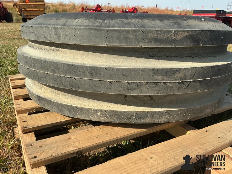 titan-14l-16.1sl-tire-image-8