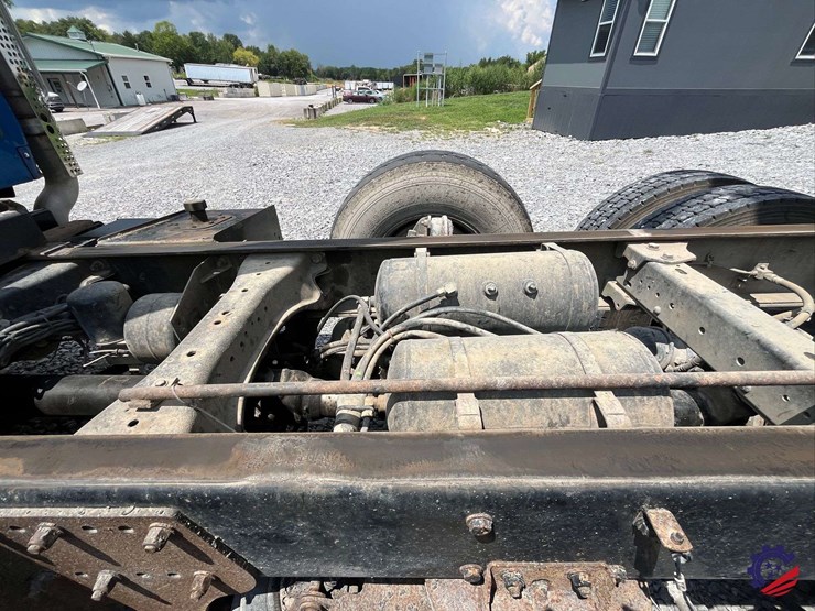 2016-kenworth-t880-image-87