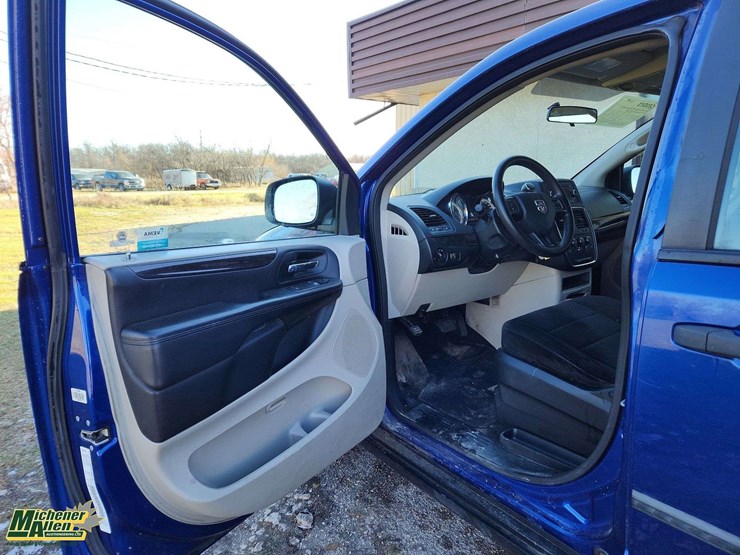 2013-dodge-grand-caravan-image-9