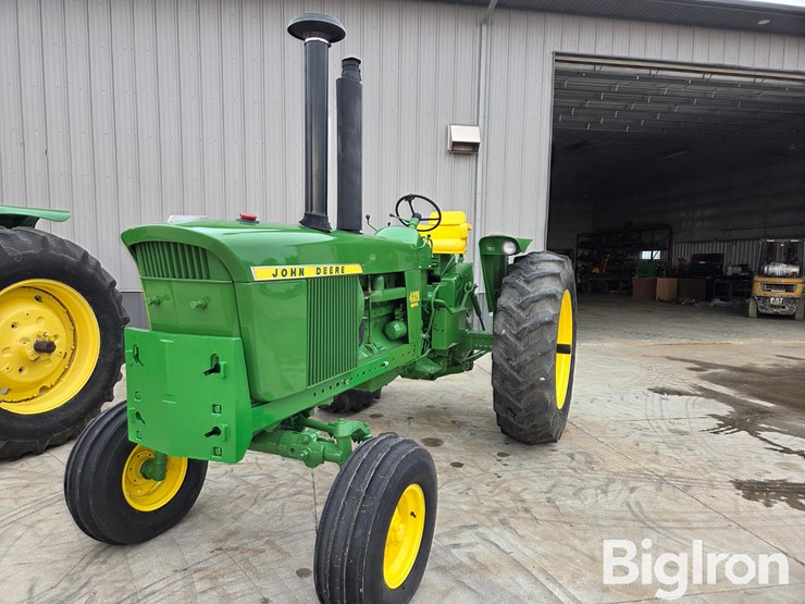 1972-john-deere-4320-image-1