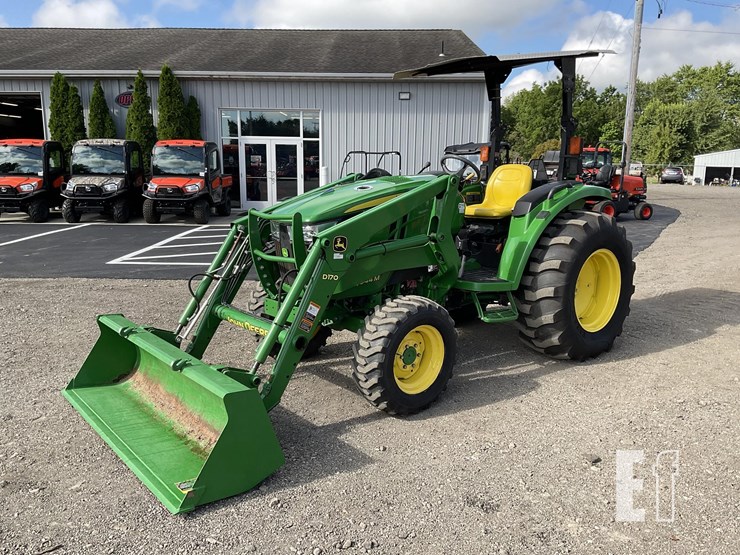 2015-john-deere-4044m-image-1