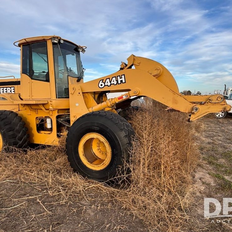 2001 DEERE 644H