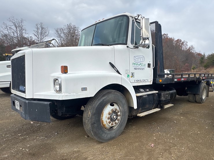 1993-white-270-image-1