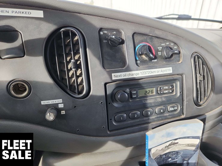 2005-ford-cargo-image-12