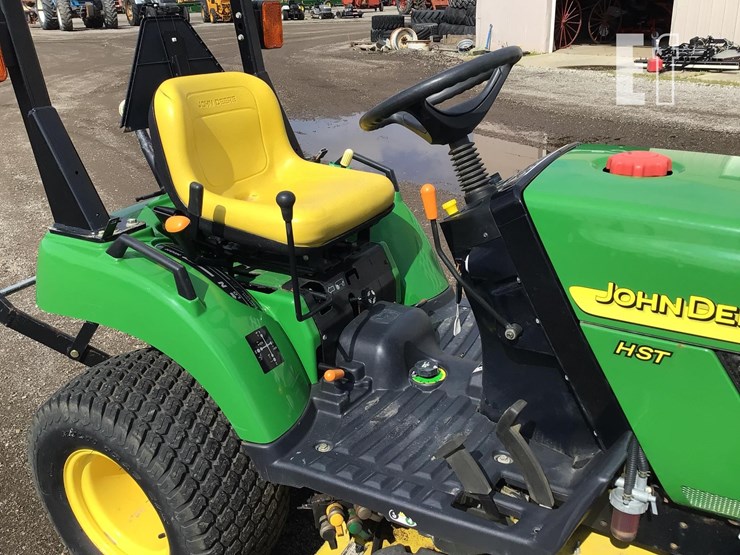 2004-john-deere-2210-image-10