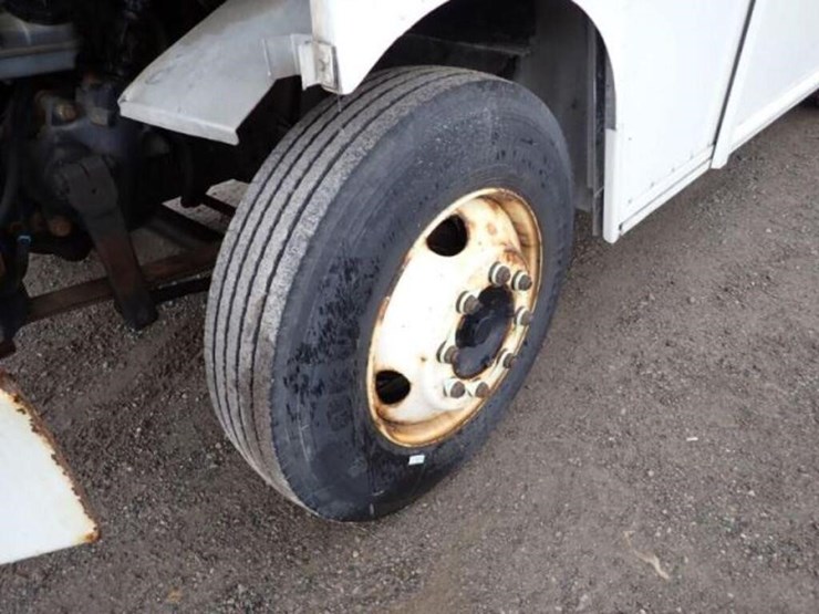 2013-freightliner-mt55-image-46