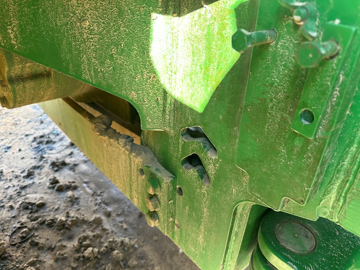 #32570-•-2012-john-deere-9360r-4x4-articulating-tractor-1rw9360rkep011018-image-46