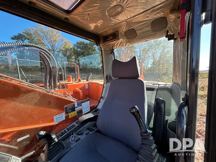 2014-doosan-dx235-lcr-image-75