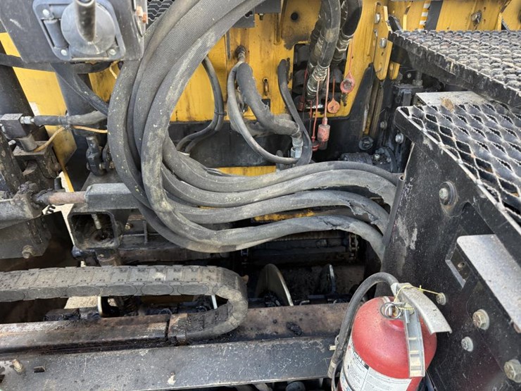 caterpillar-ap-1055f-image-66