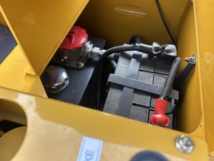 #2711-•-2025-infront-yf400-mini-tracked-skid-steer-image-12