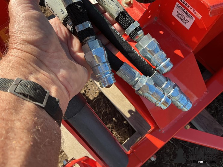 land-pride-sb2584-84”-3-pt-snow-blower-image-9