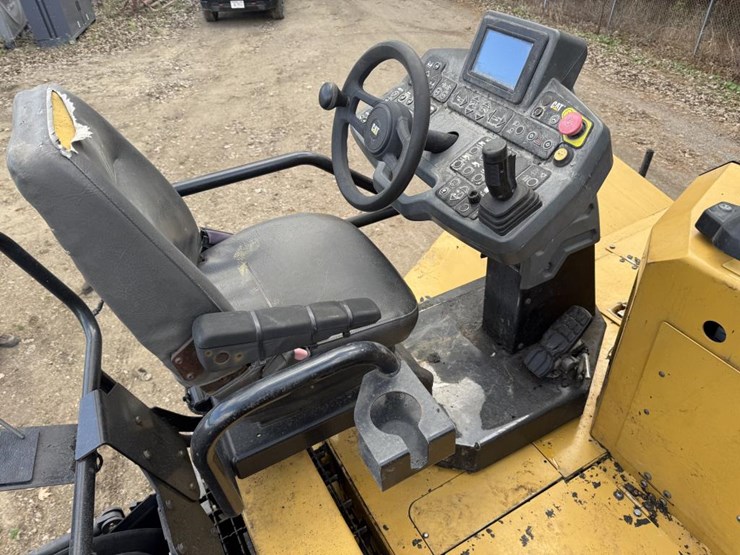 caterpillar-ap-1055f-image-54