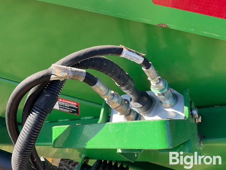 2010-john-deere-612c-image-11