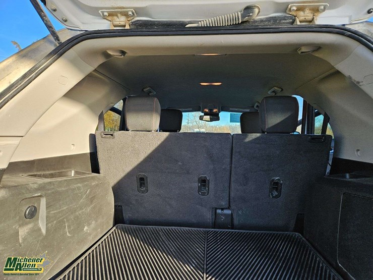 2016-chevrolet-equinox-lt-image-10