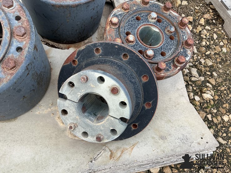 front-dual-extensions-&-axle-hubs-image-3